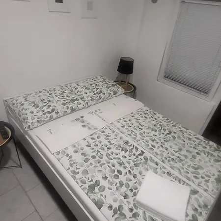 Pavlic Apartman Vir